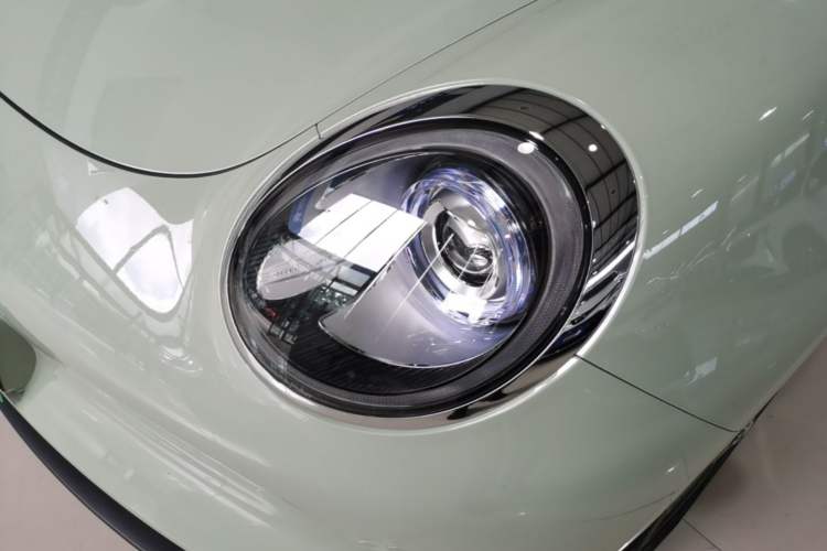 Used ORA Good Cat 2024 401 km Luxury Version Left Front Headlight