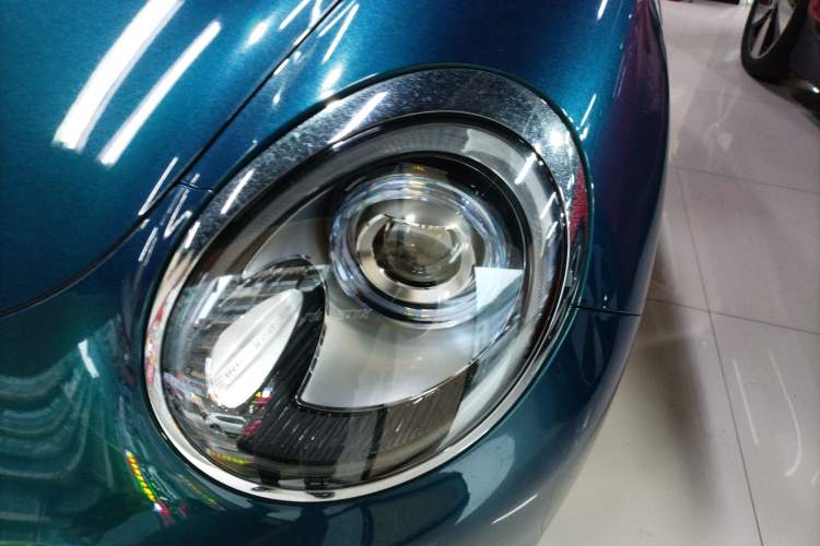 Used ORA Good Cat 2024 401 km Luxury Version Left Front Headlight
