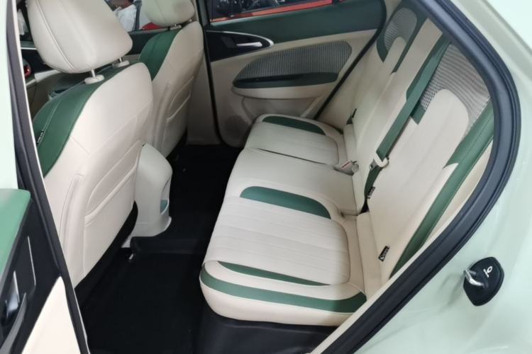 Used ORA Good Cat 2024 401 km Luxury Version 126 kW Left Rear Seat
