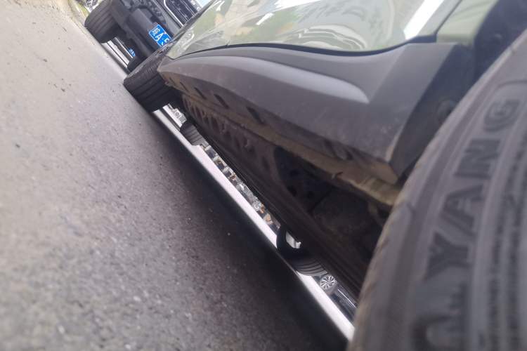 Used ORA Good Cat 2024 401 km Luxury Version 126 kW Left Side Sill