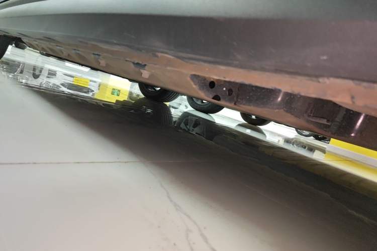 Used ORA Good Cat 2024 401 km Luxury Version 126 kW Left Side Sill