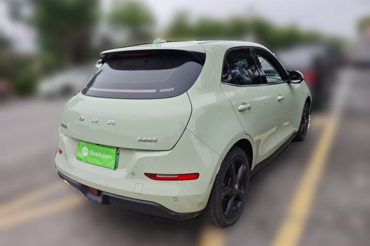 Used ORA Good Cat 2024 401 km Range Luxury Version 135 kW Rear Right 45 Deg
