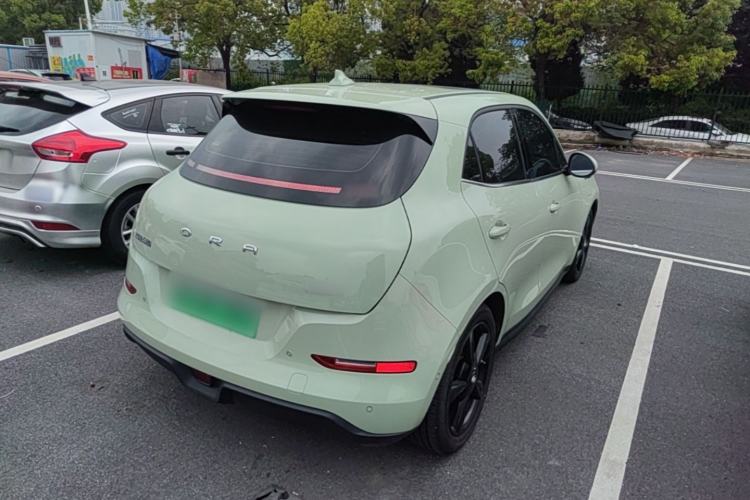 Used ORA Good Cat 2024 401 km Range Luxury Version 135 kW Rear Right 45 Deg