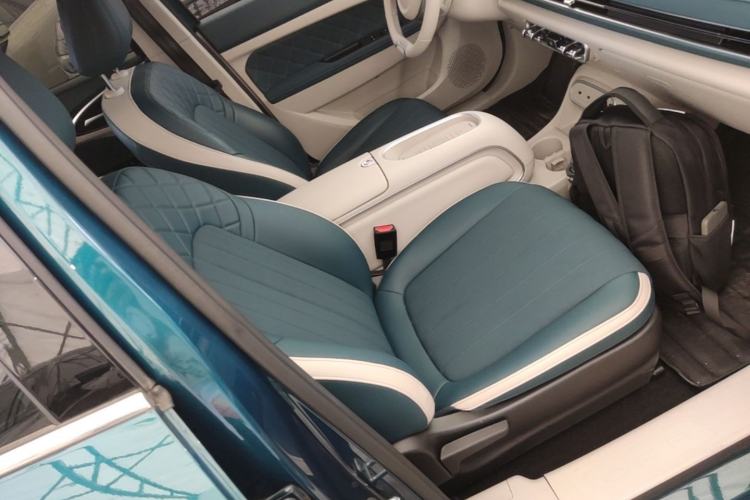 Used ORA Good Cat 2024 401 km Luxury Version Right Front Seat