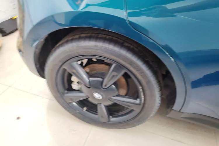 Used ORA Good Cat 2024 401 km Luxury Version Right Rear Wheel Hub