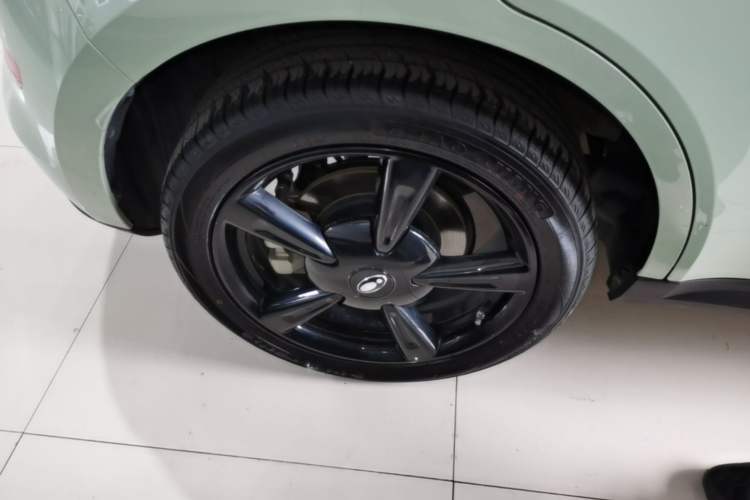 Used ORA Good Cat 2024 401 km Luxury Version Right Rear Wheel Hub