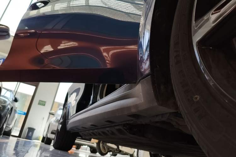 Used ORA Good Cat 2024 401 km Luxury Version Right Side Sill