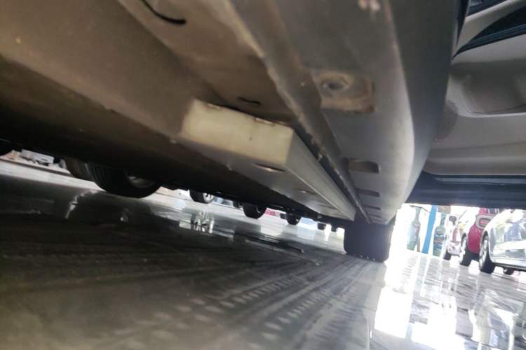 Used ORA Good Cat 2024 401 km Range Luxury Version 135 kW Right Side Sill
