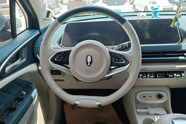 Used ORA Good Cat 2024 401 km Luxury Version 126 kW Steering Wheel