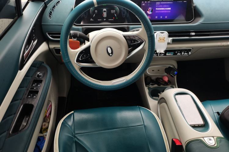 Used ORA Good Cat 2024 401 km Luxury Version Steering Wheel