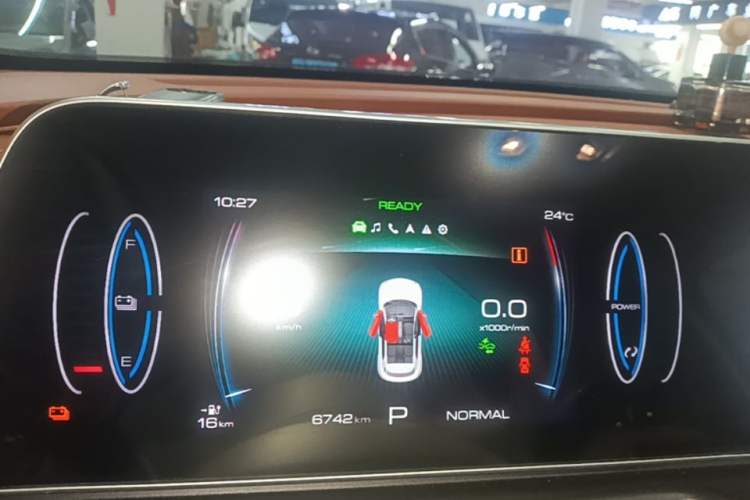 Used ORA Good Cat 2024 401 km Luxury Version Instrument Cluster