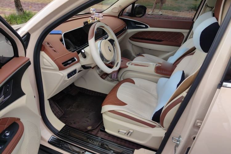 Used ORA Good Cat 2024 401 km Range Luxury Version 135 kW Interior 2