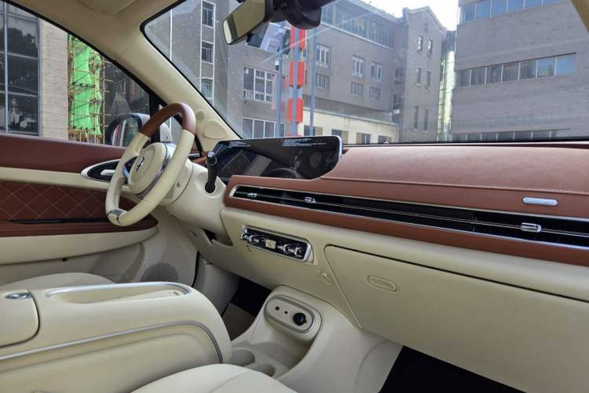 Used ORA Good Cat 2024 401 km Luxury Version Interior 3