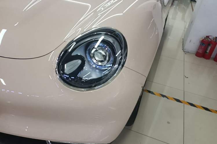 Used ORA Good Cat 2024 401 km Luxury Version Left Front Headlight