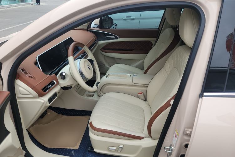 Used ORA Good Cat 2024 401 km Luxury Version 126 kW Left Front Seat
