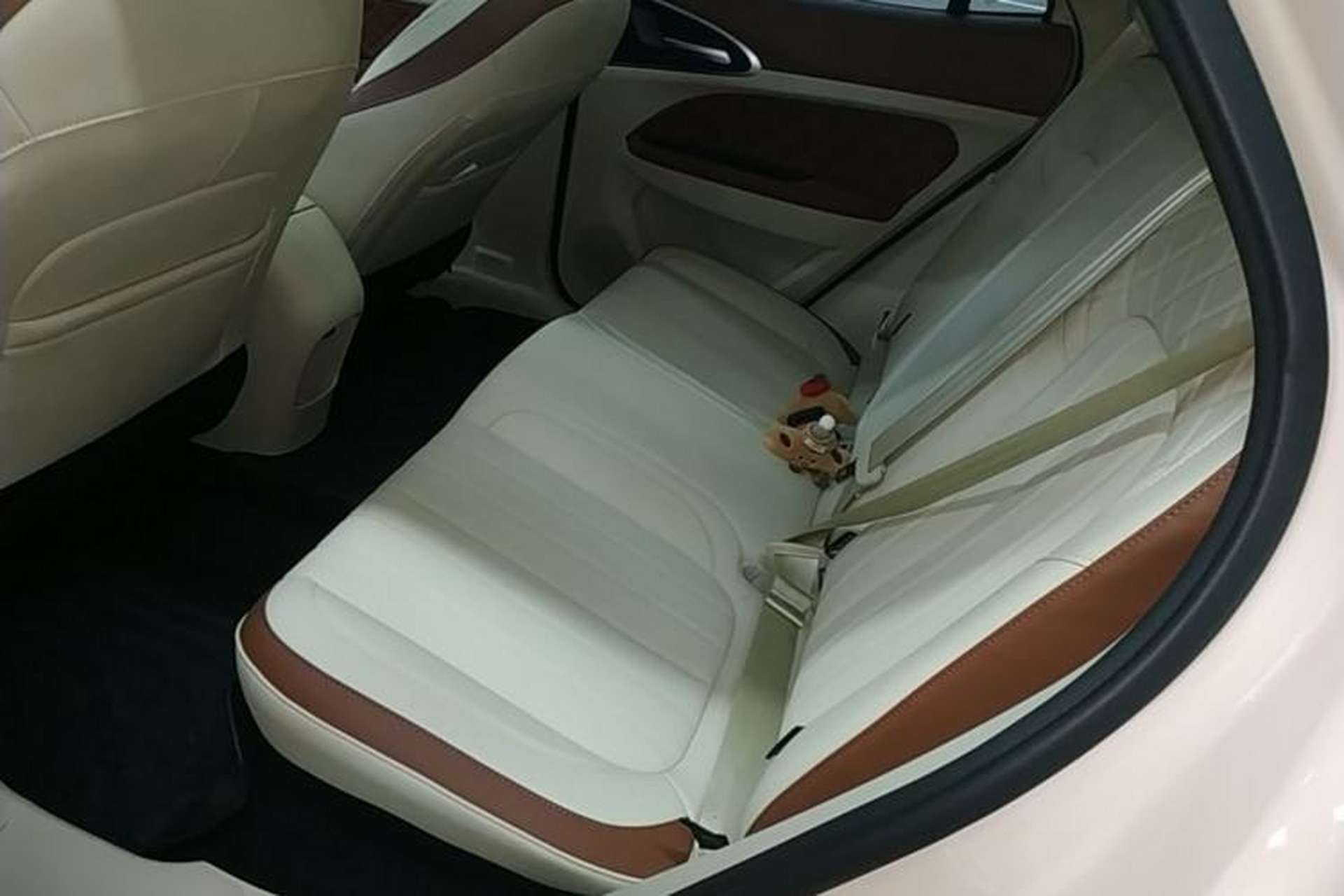 Used ORA Good Cat 2024 401 km Luxury Version 126 kW Left Rear Seat