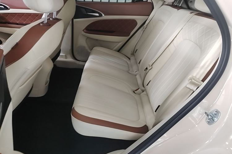 Used ORA Good Cat 2024 401 km Range Luxury Version 135 kW Left Rear Seat