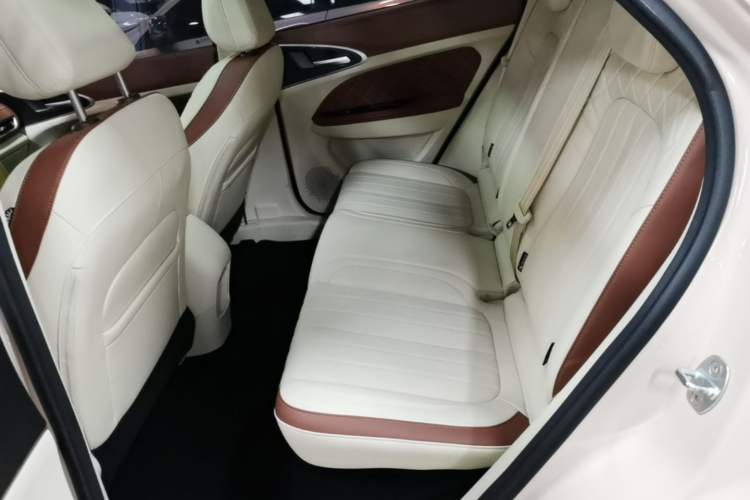Used ORA Good Cat 2024 401 km Luxury Version 126 kW Left Rear Seat