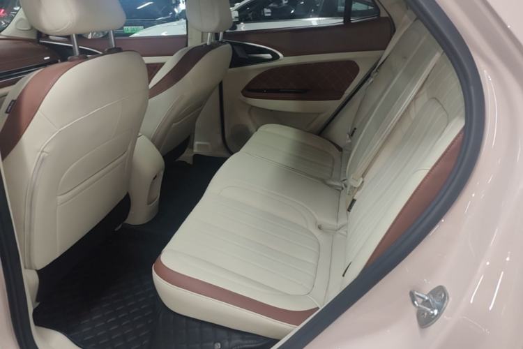 Used ORA Good Cat 2024 401 km Luxury Version Left Rear Seat