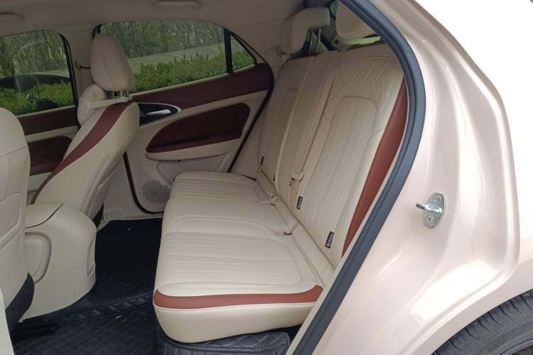 Used ORA Good Cat 2024 401 km Luxury Version Left Rear Seat