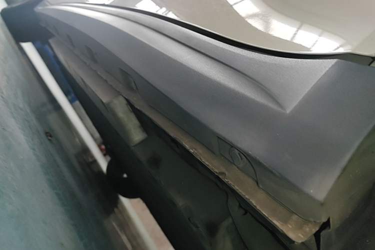 Used ORA Good Cat 2024 401 km Range Luxury Version 135 kW Left Side Sill