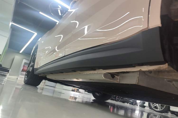 Used ORA Good Cat 2024 401 km Luxury Version Left Side Sill