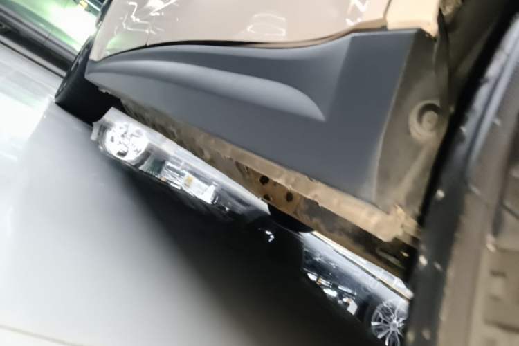 Used ORA Good Cat 2024 401 km Luxury Version Left Side Sill