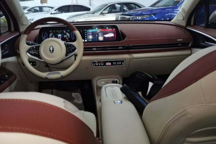 Used ORA Good Cat 2024 401 km Luxury Version Center Console