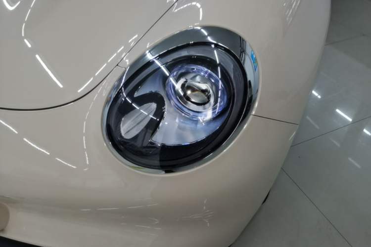 Used ORA Good Cat 2024 401 km Luxury Version Left Front Headlight