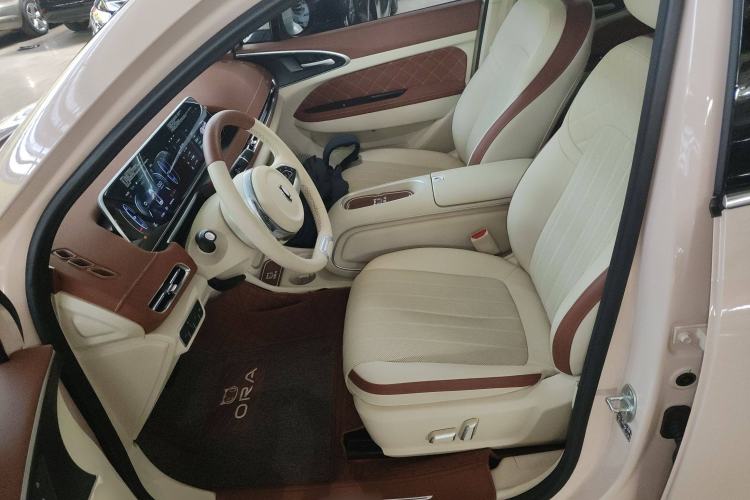 Used ORA Good Cat 2024 401 km Luxury Version 126 kW Left Front Seat