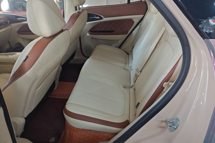 Used ORA Good Cat 2024 401 km Luxury Version Interior 4