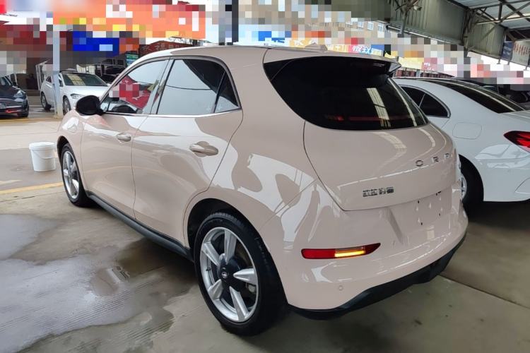 Used ORA Good Cat 2024 401 km Range Luxury Version 135 kW Rear Left 45 Deg