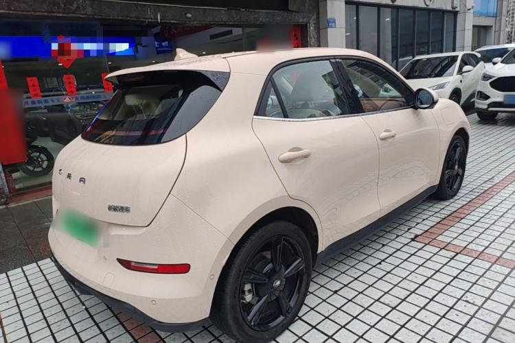Used ORA Good Cat 2024 401 km Range Luxury Version 135 kW Rear Right 45 Deg