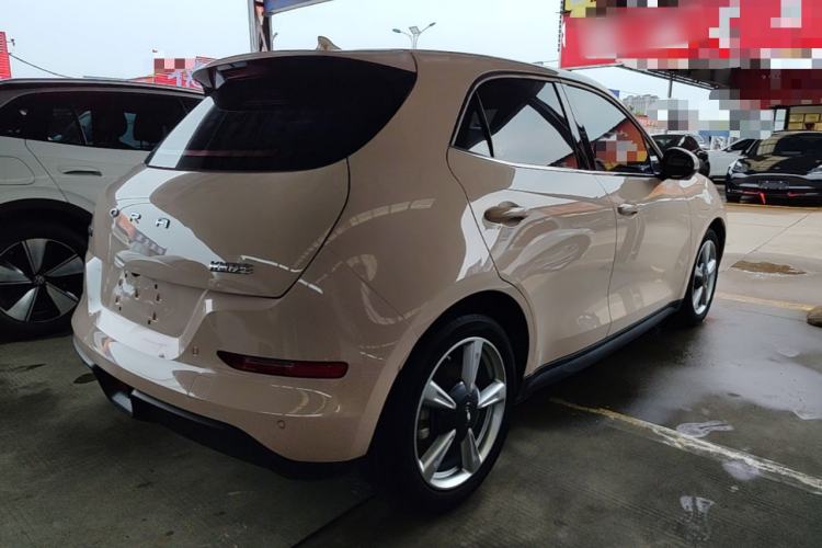 Used ORA Good Cat 2024 401 km Range Luxury Version 135 kW Rear Right 45 Deg