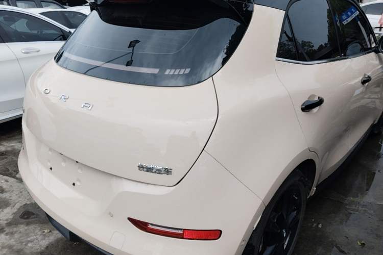 Used ORA Good Cat 2024 401 km Range Luxury Version 135 kW Rear Right 45 Deg