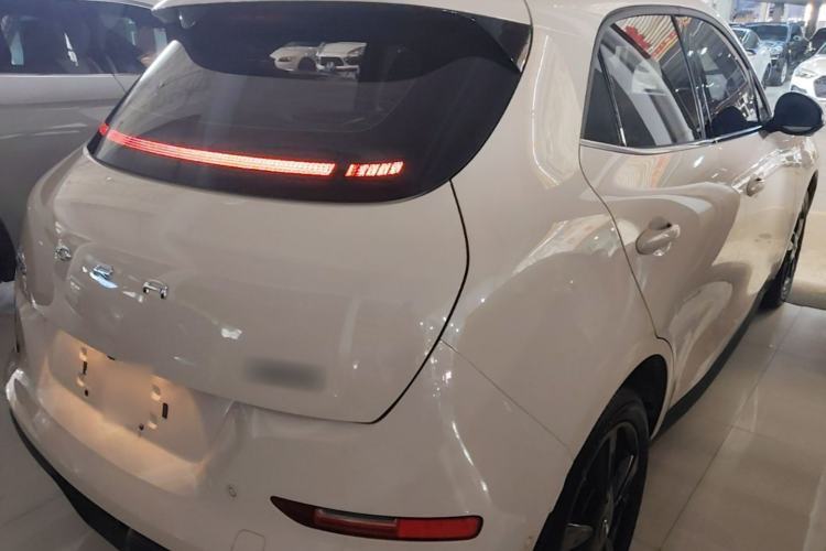 Used ORA Good Cat 2024 401 km Luxury Version 126 kW Rear Right 45 Deg