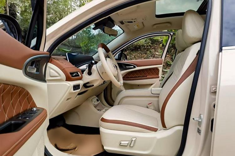 Used ORA Good Cat 2024 401 km Range Luxury Version 135 kW Interior 2