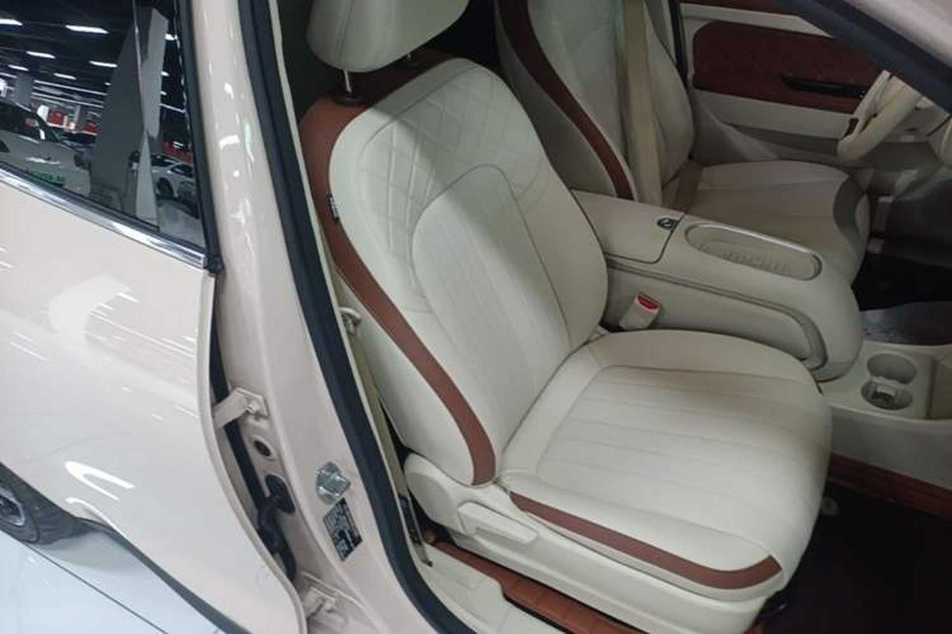 Used ORA Good Cat 2024 401 km Luxury Version Right Front Seat