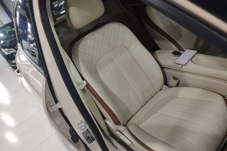 Used ORA Good Cat 2024 401 km Comfort Edition Right Front Seat