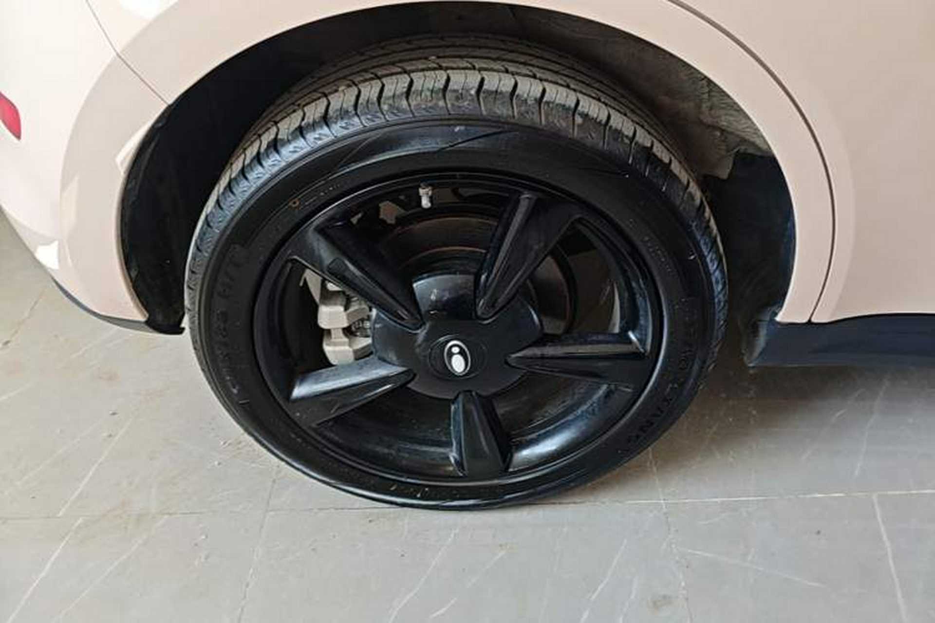 Used ORA Good Cat 2024 401 km Luxury Version Right Rear Wheel Hub