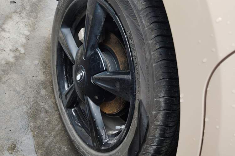 Used ORA Good Cat 2024 401 km Range Luxury Version 135 kW Right Rear Wheel Hub