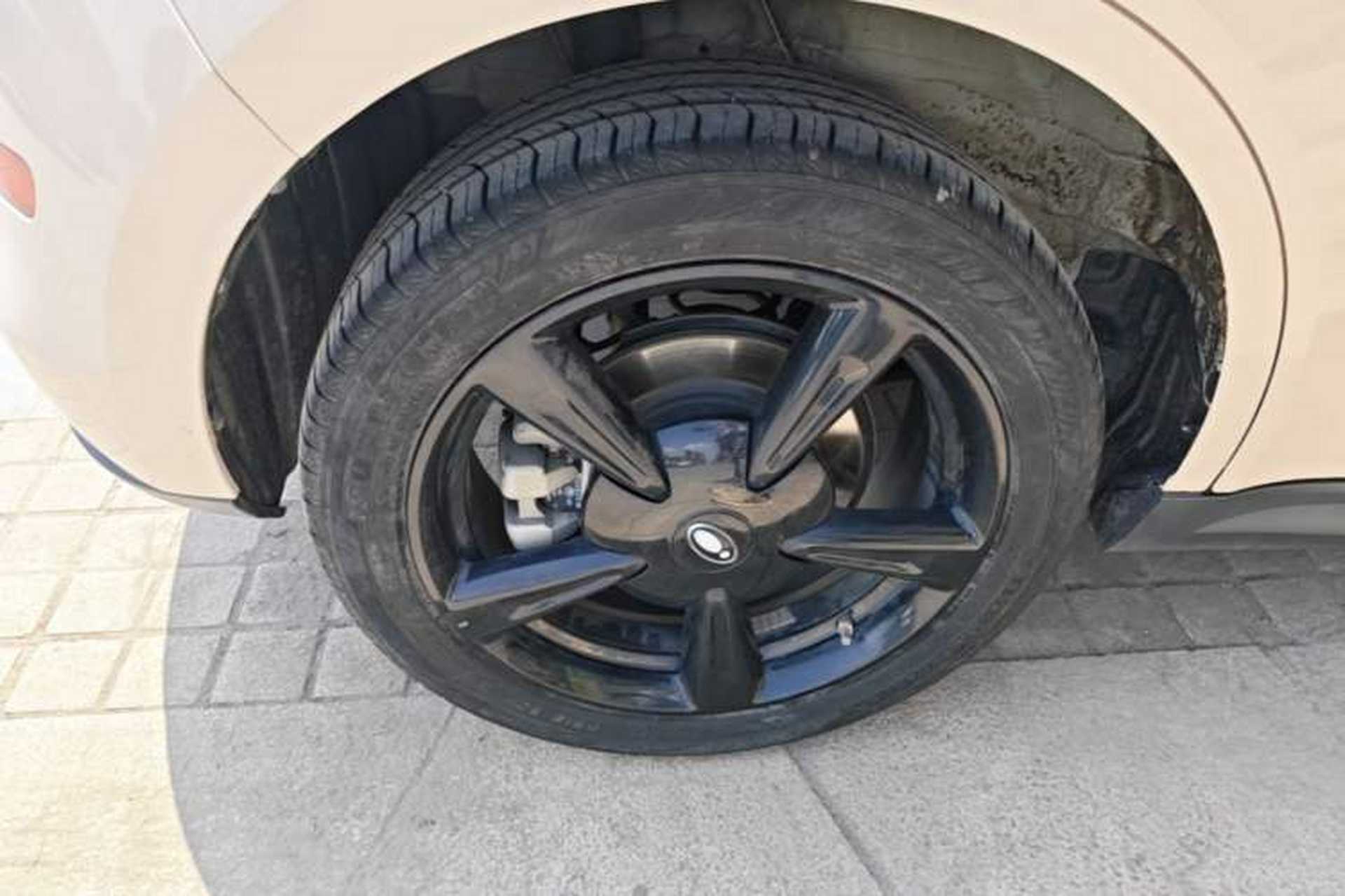 Used ORA Good Cat 2024 401 km Luxury Version Right Rear Wheel Hub
