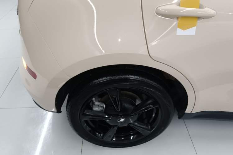 Used ORA Good Cat 2024 401 km Luxury Version Right Rear Wheel Hub