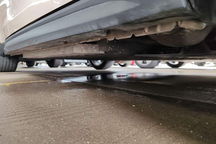Used ORA Good Cat 2024 401 km Range Luxury Version 135 kW Right Side Sill