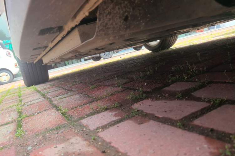 Used ORA Good Cat 2024 401 km Range Luxury Version 135 kW Right Side Sill