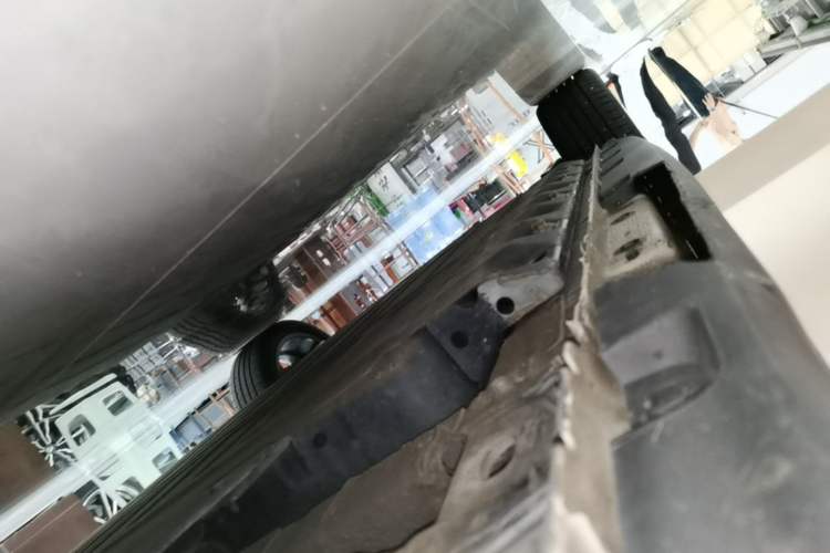 Used ORA Good Cat 2024 401 km Luxury Version 126 kW Right Side Sill