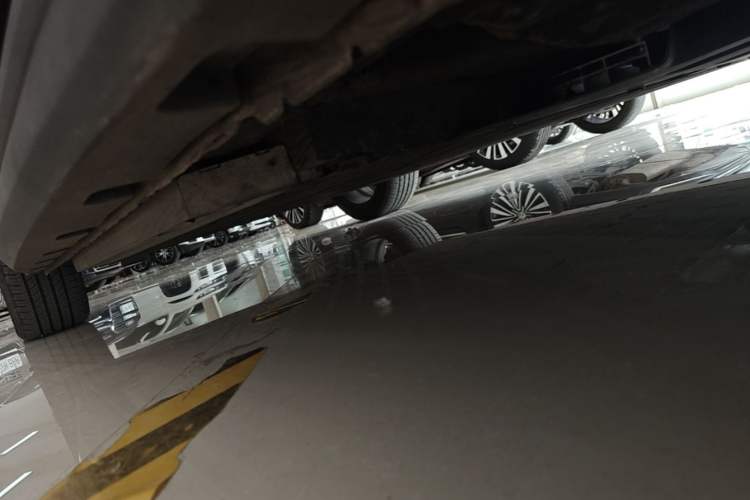 Used ORA Good Cat 2024 401 km Range Luxury Version 135 kW Right Side Sill