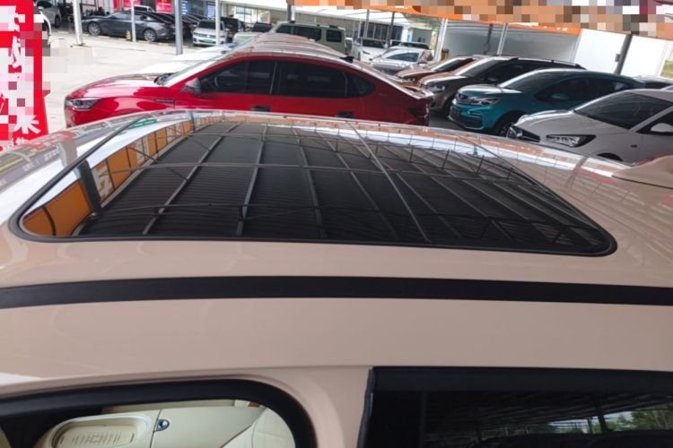 Used ORA Good Cat 2024 401 km Range Luxury Version 135 kW Roof