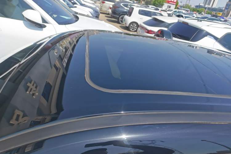 Used ORA Good Cat 2024 401 km Range Luxury Version 135 kW Roof