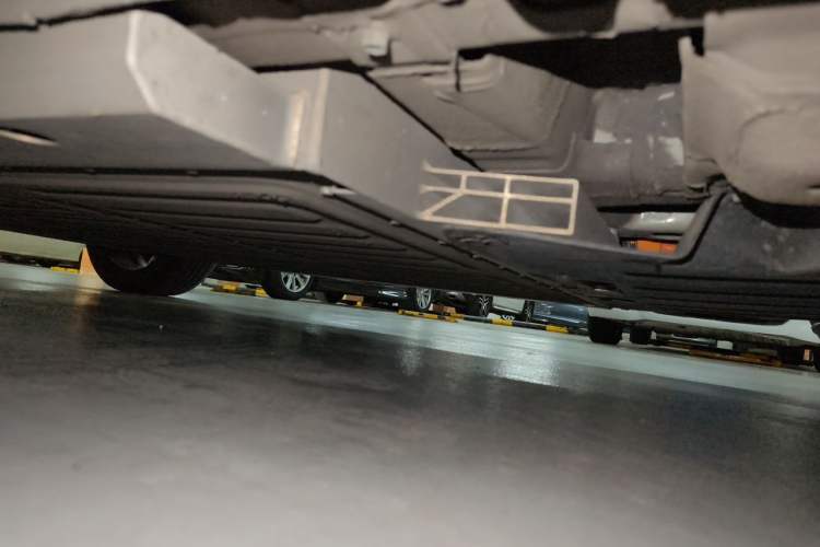 Used ORA Good Cat 2024 401 km Range Luxury Version 135 kW Chassis Front Right